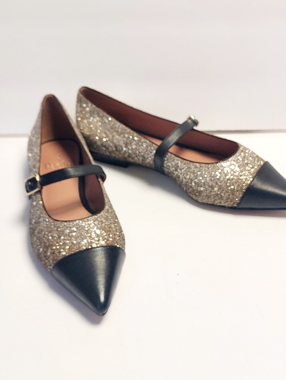 Linea Paolo Niara Women's Size 5 Black Gold Glitter Mary Jane Shoes Pointed Toe